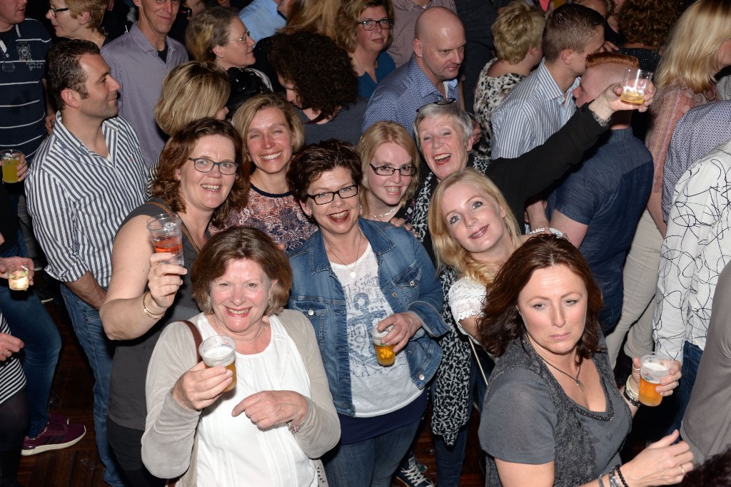 ../Images/Heel Noordwijkerhout zingt Hazes 380.jpg